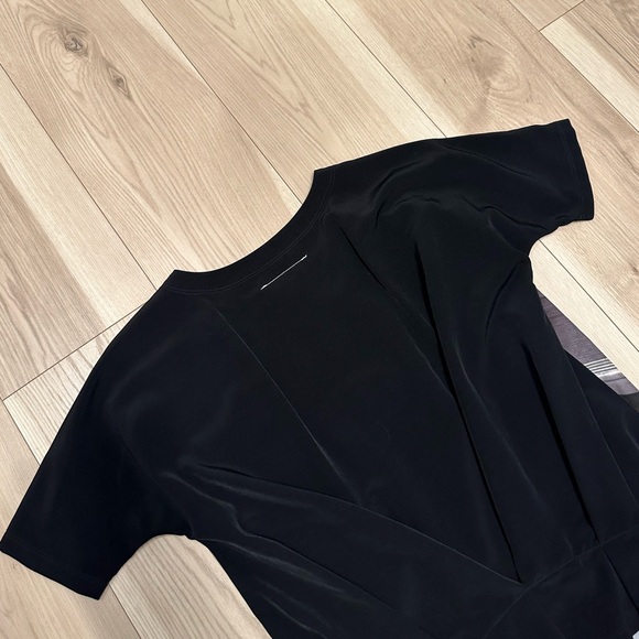 LIKE NEW Maison Margiela MM6 Women’s Printed Blouse T-Shirt - Picture 6 of 6